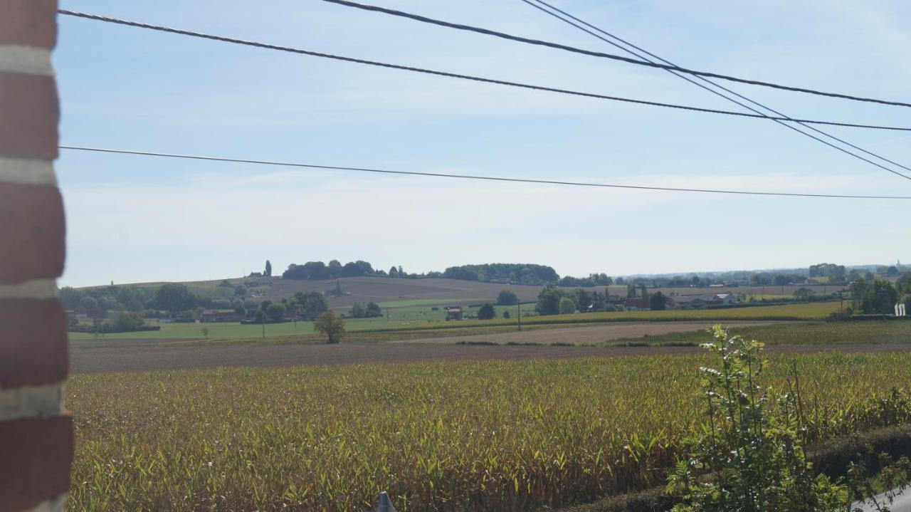 Sur La Route Des Monts Apartman Bailleul  Kültér fotó